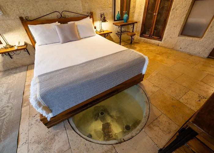 Design Cave Hotel