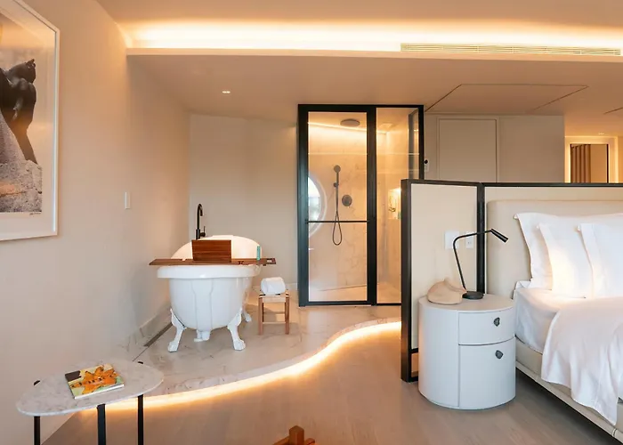 Hotel Unique