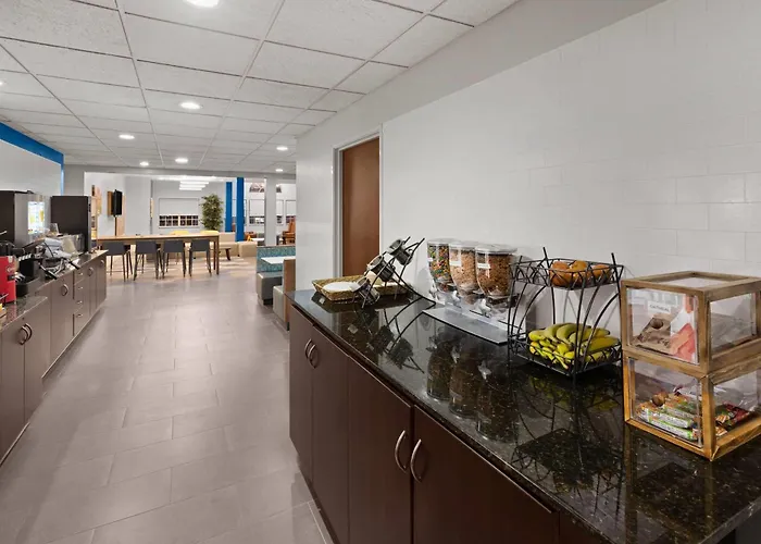 Microtel Inn And Suites Baton Rouge Airport