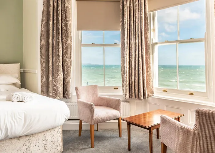 The Queens Hotel