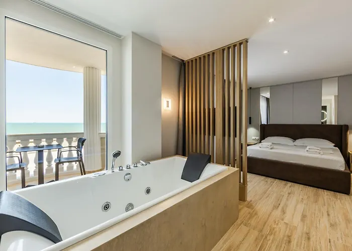 Sea La Vie Suites
