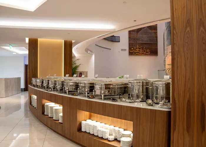 Peninsula Worth Hotel
