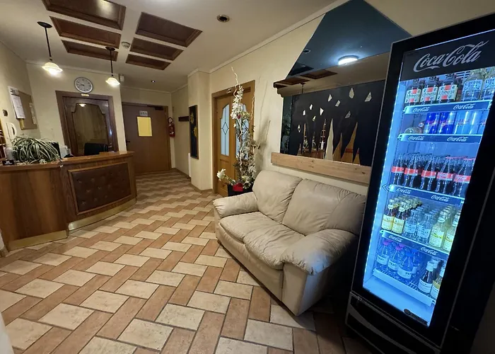 Hc Hotel Garni - Rooms And Apartments