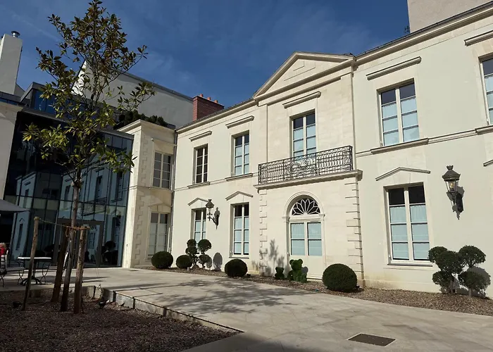 Maison Maubreuil