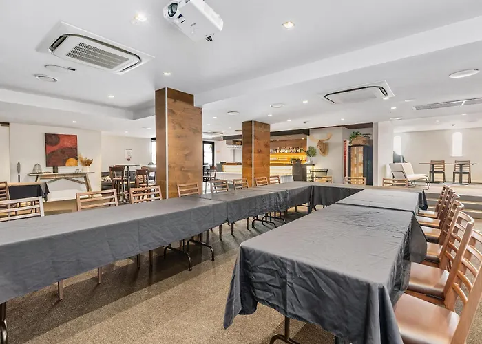 Townhouse Hotel