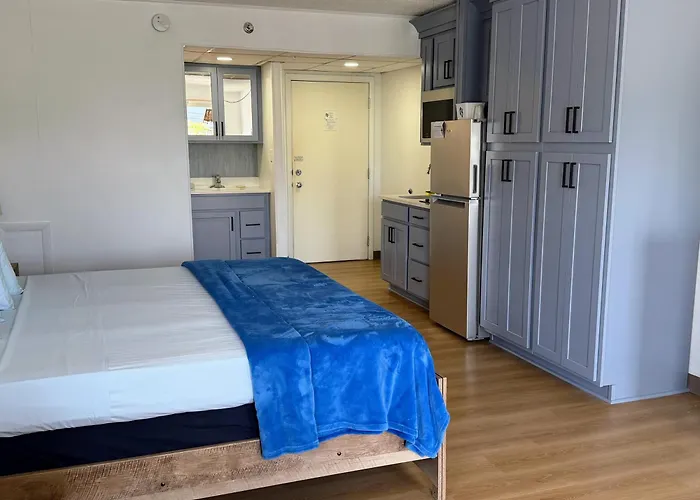 Beachcomber Motel