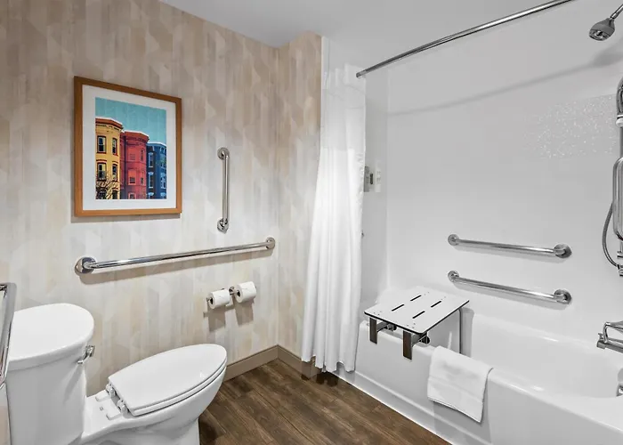 Hampton Inn & Suites Glenarden/Washington Dc