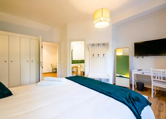 Bed & Breakfast Across The Room Roma