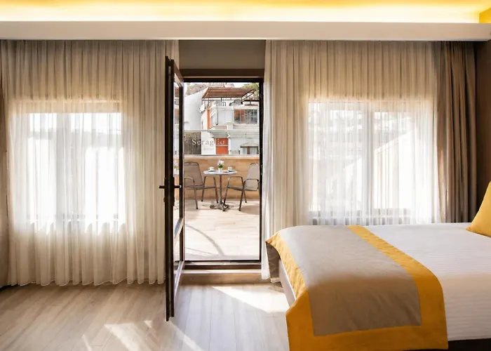 Seraglio Hotel & Suites
