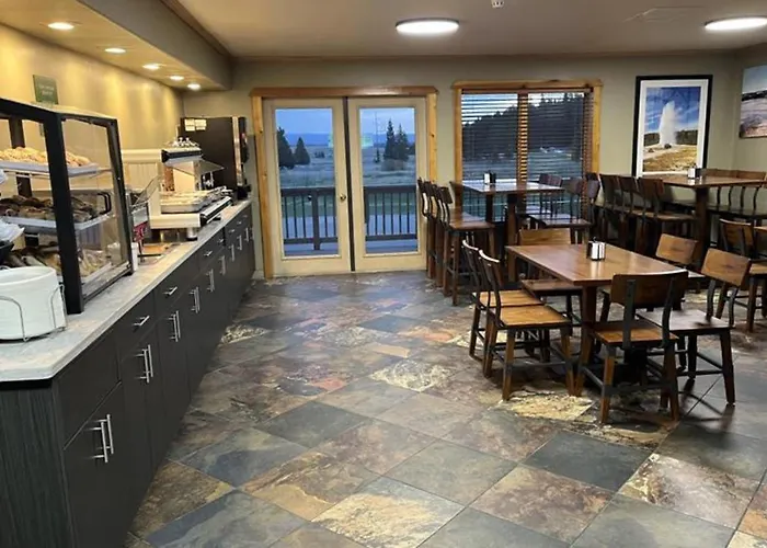 Mountain Vista Hotel
