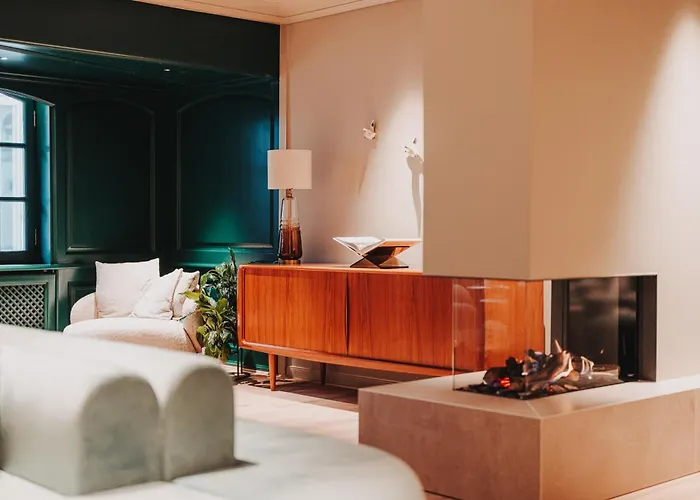 Tides Boutique Hotel