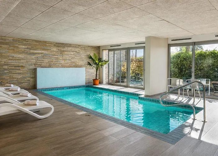 Costa Colonia - Riverside Boutique Hotel