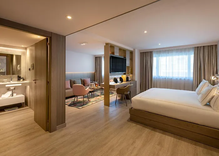 Grand Plaza Hotel & Wellness