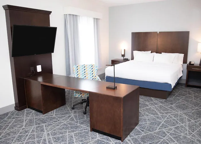 Hampton Inn & Suites Williamsport - Faxon Exit