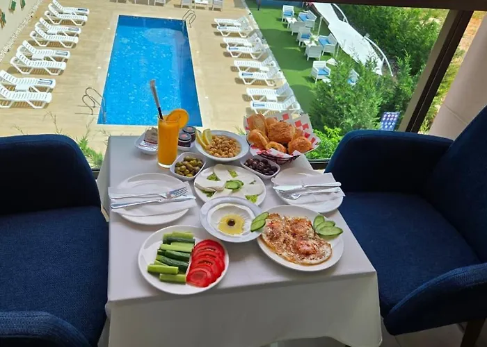 Mateus Hotel & Pool
