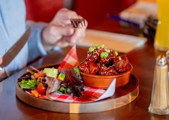 The Carre Arms Hotel & Restaurant