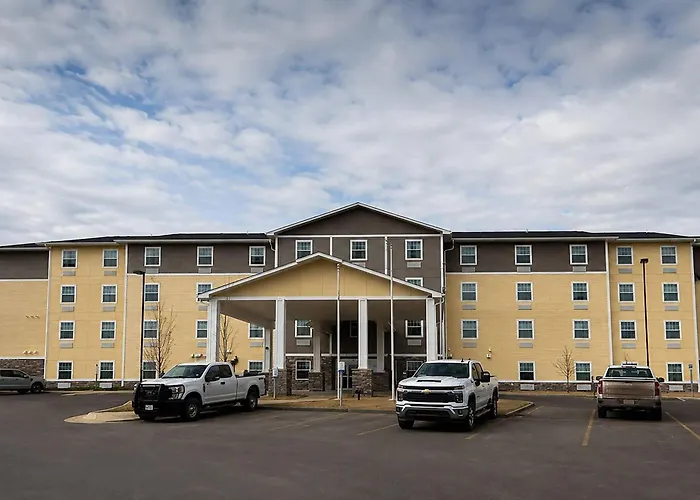 Mainstay Suites Watford City - Event Center