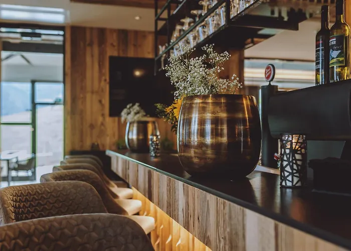 Zaglgut Premium Hotel & Chalets, Zell Am See-Kaprun - Wellness & Infinity Pool, Air Conditioning, Panoramic Views & Summer Card Included