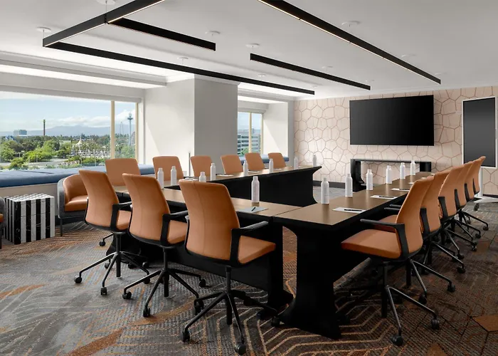 Hilton Santa Clara - Newly Renovated