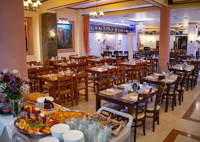 Hotel Kosta Famissi