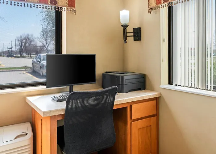 Days Inn By Wyndham Columbia Mall