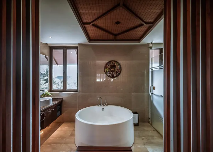Sanya Yalong Bay Villas & Spa