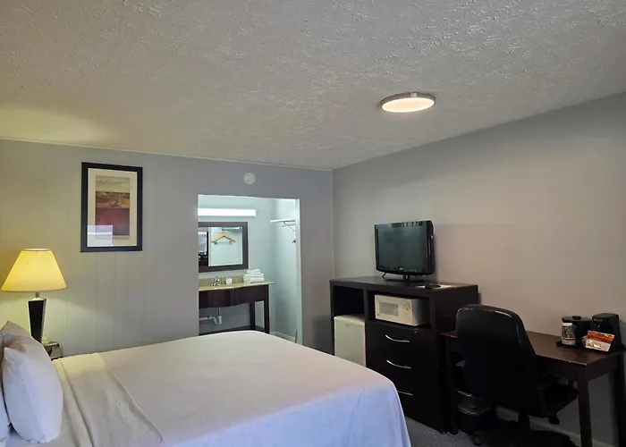 Travelowes Motel - Maggie Valley