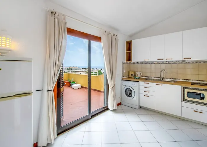 Bellavista Avenida By Beguest