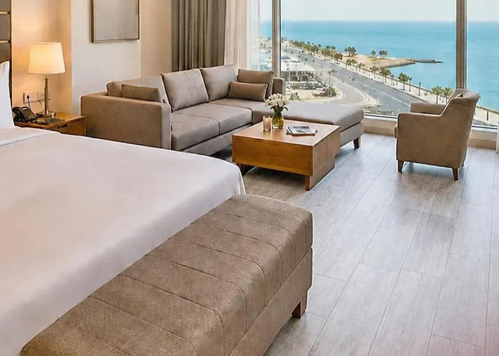 فندق بلازا أثينيه Plaza Athenee Hotel