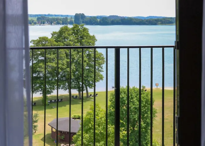 Hotel M Club Lake Resort
