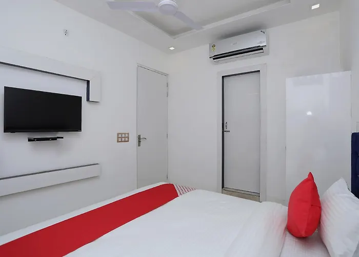 Oyo Flagship Hotel Uk-07