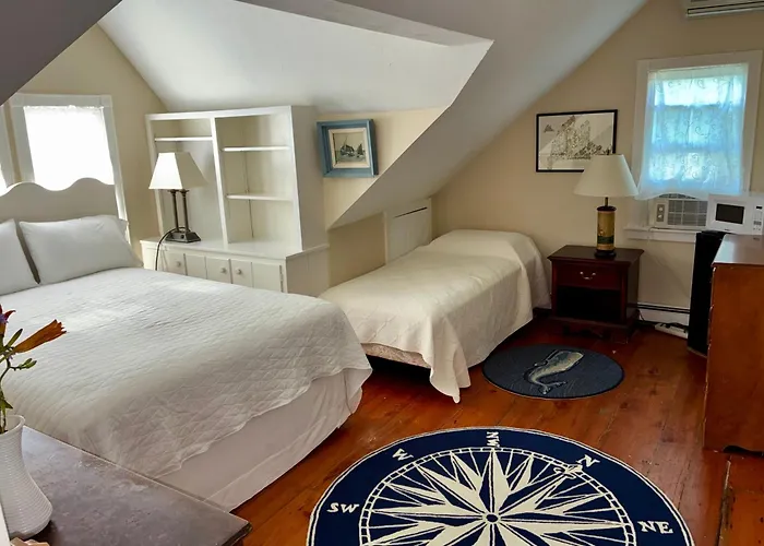 West Tisbury Inn
