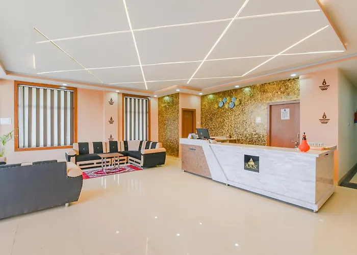 Hotel O Mapples Inn Palace