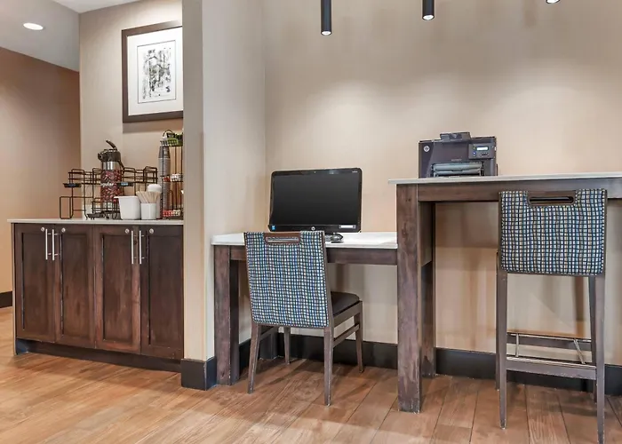 Comfort Inn & Suites Calgary Airport - North