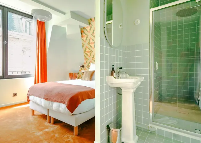 Le Charmant Hotel