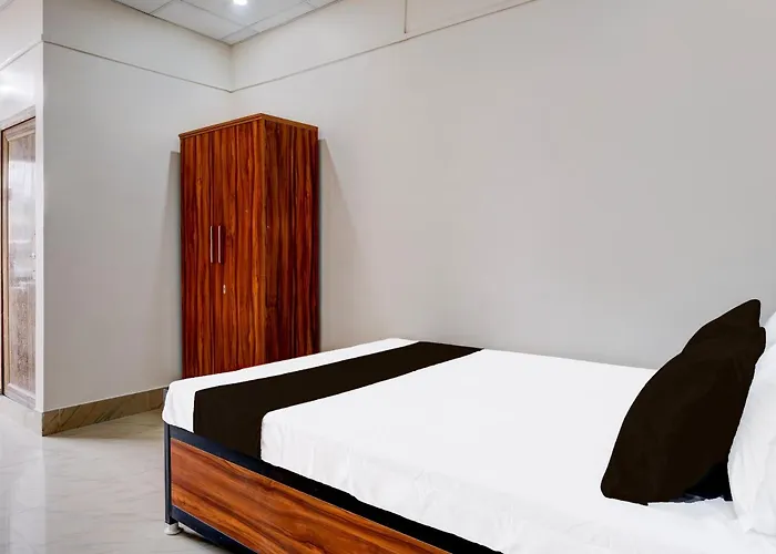 Hotel O Dhonsiri Lodge