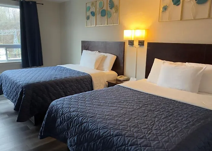 Town Centre Inn - Parry Sound