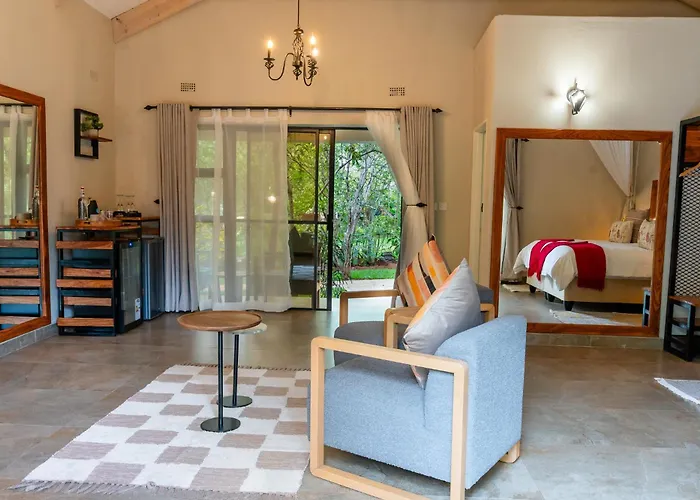Kasambabezi Lodge