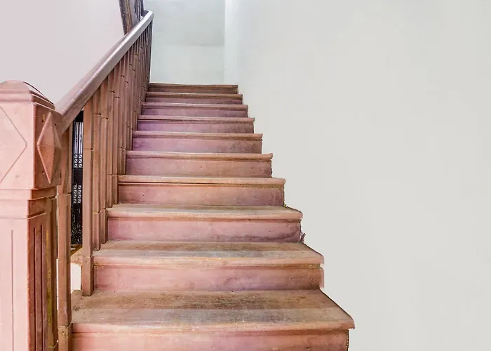 Hotel O Mount Residency
