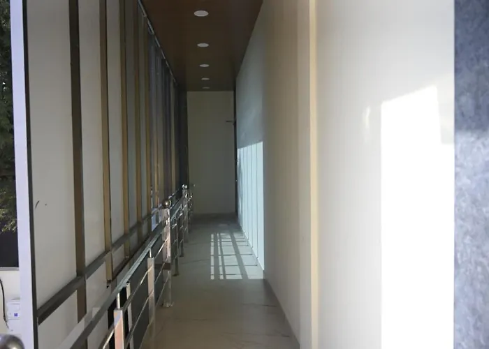 Hotel Nemiresidency