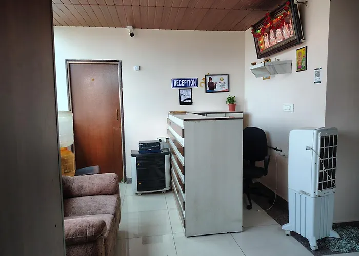 New Surya Deluxe Boarding & Lodging