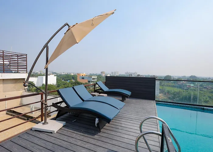 The Taj Pearl Hotel Agra 