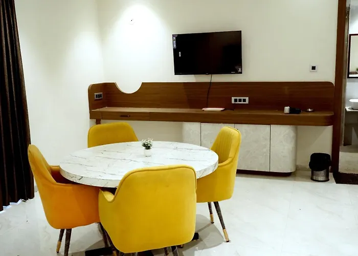 Hotel Leena Inn