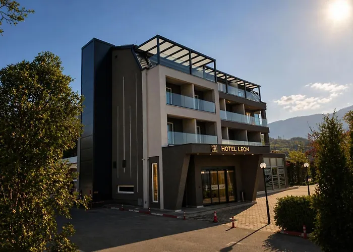 Hotel Leon