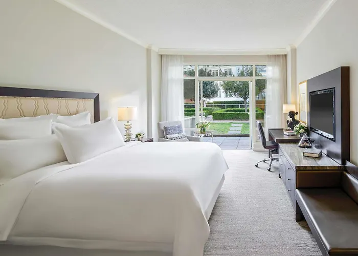 Fairmont Waterfront
