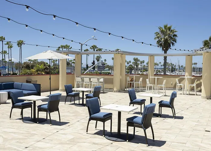 Redondo Beach Hotel, Tapestry Collection By Hilton