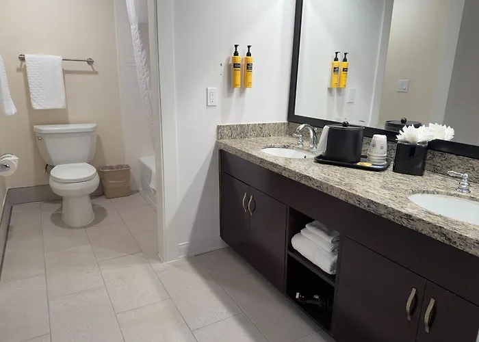 Best Western Plus Redondo Beach Inn