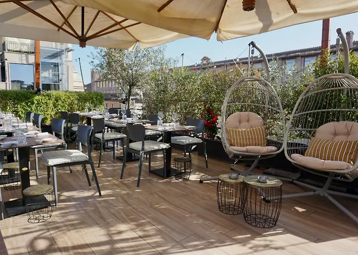 Hotel Caravita