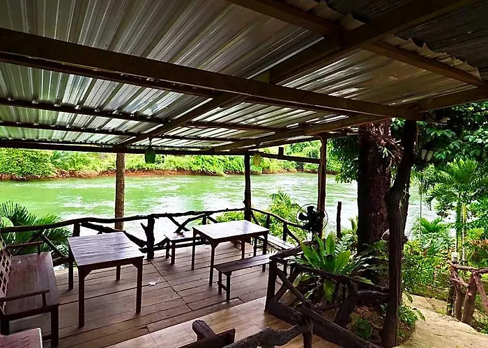 Baan Pak Rim Kuen Resort