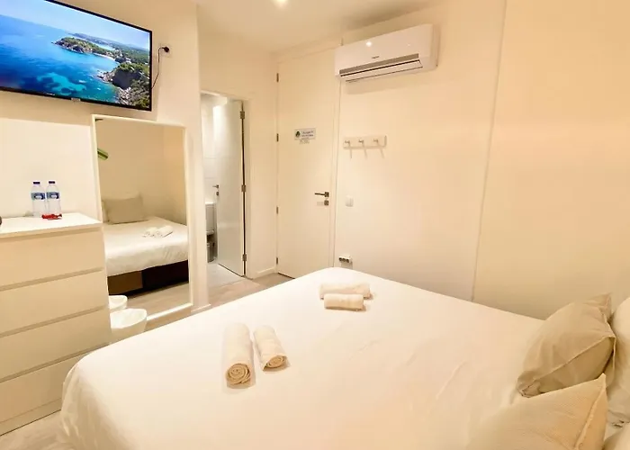 Casa Amarela Guesthouse